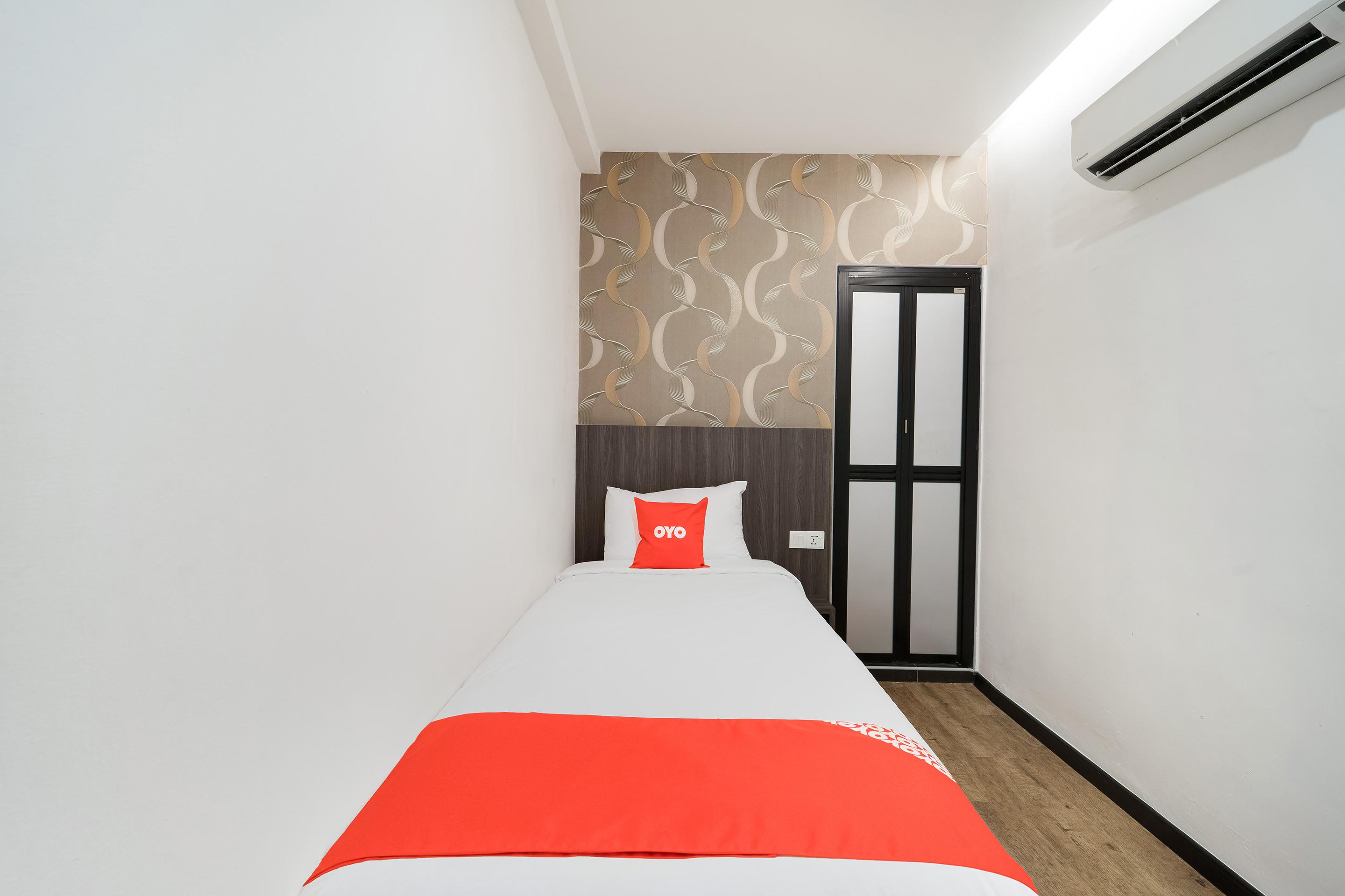 Capital O 89386 Stay 365 Hotel Changlun Extérieur photo