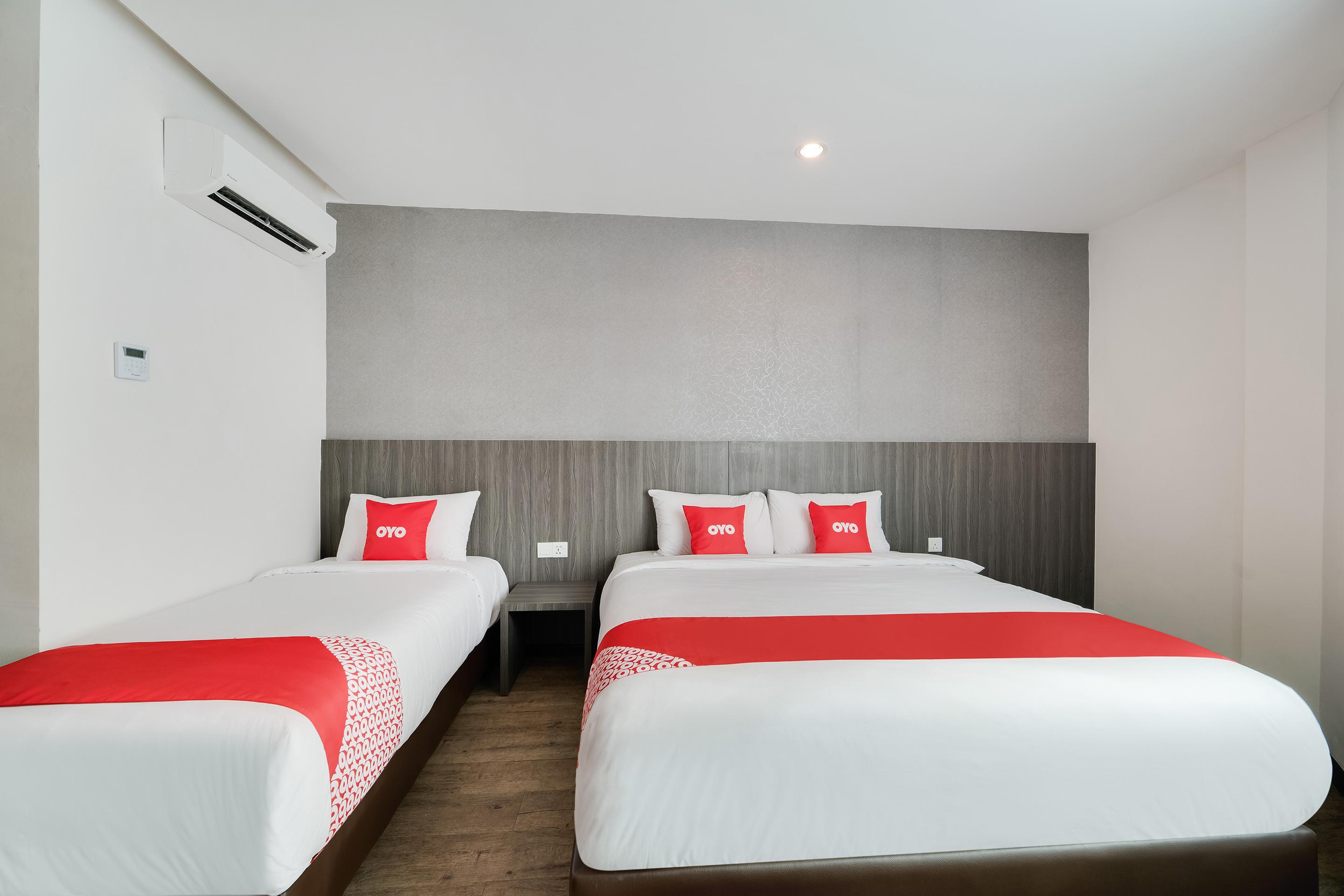 Capital O 89386 Stay 365 Hotel Changlun Extérieur photo